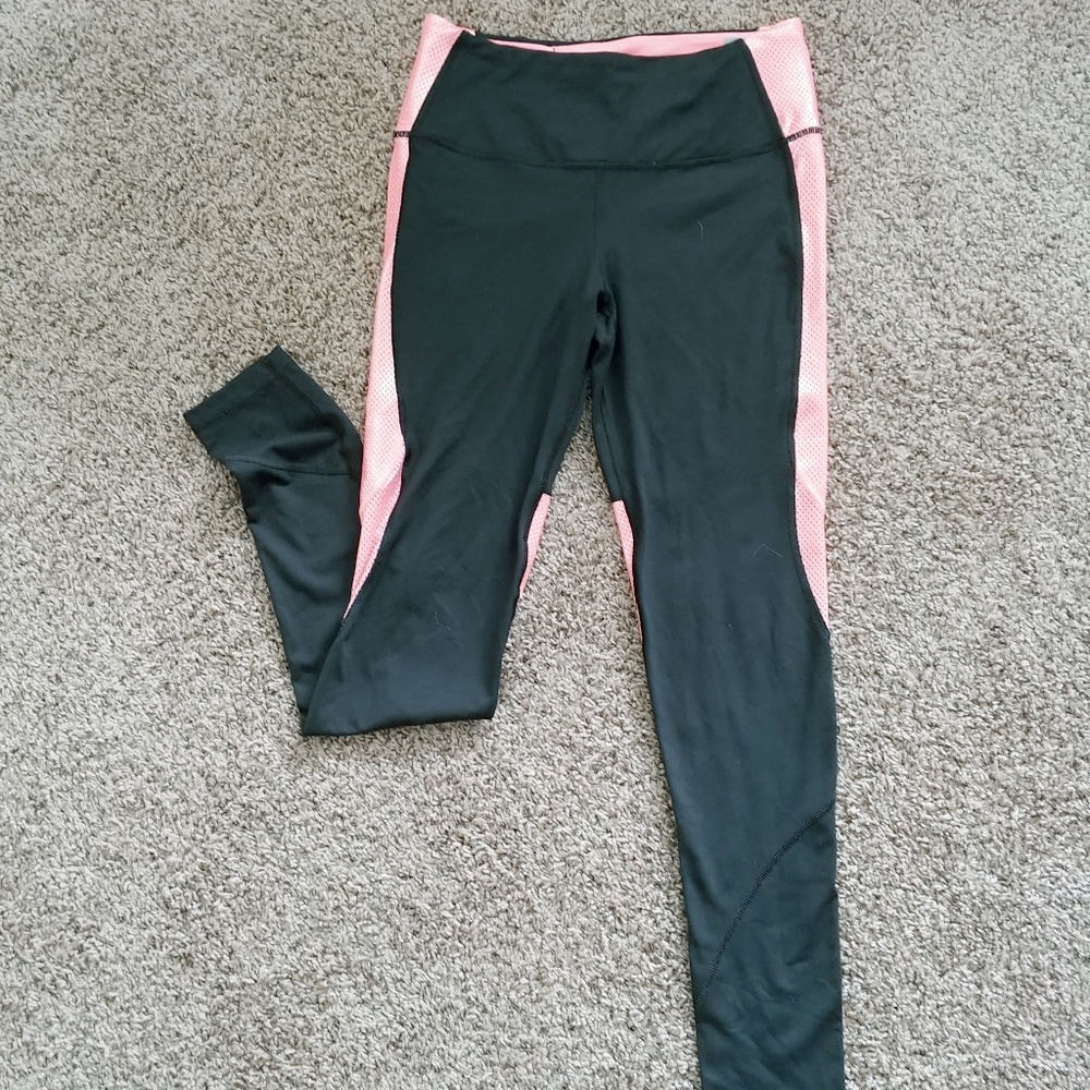 NWOT VXS work out leggings